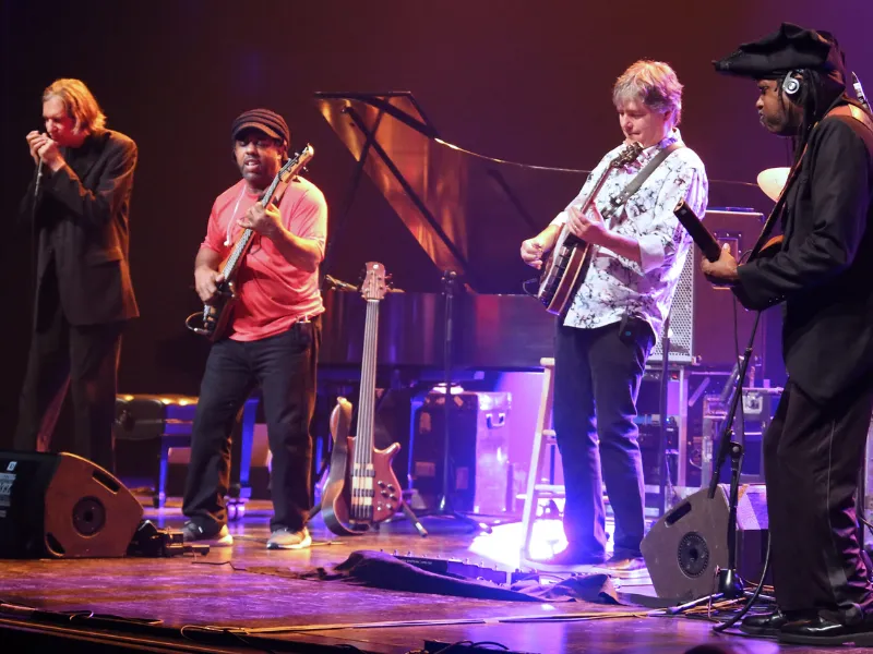 Bela Fleck and The Flecktones